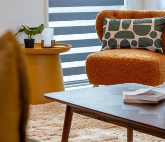 Modern 6BD Joined Homes, Carpark, Avon River