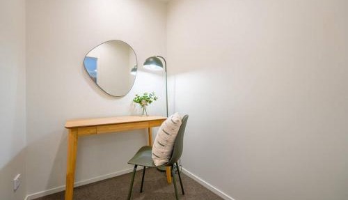 Sophisticated One-Bedroom Hotel Suite in Parnell