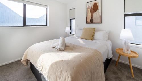 Serenity by the Sea: Coastal Escape1 bed 1 bath