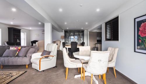 Manor Place Stays- Apartment Two