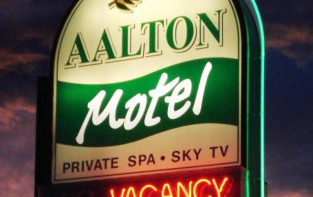Aalton Motel
