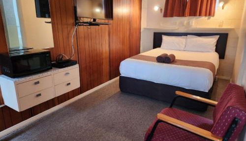 Mayfair Court Motel