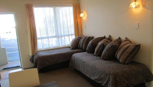 Shortland Court Motel