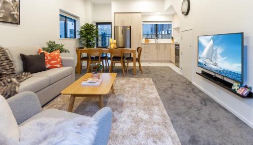 3 Bedroom 2 Bathroom Hagley Parkside Perch