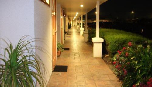 Valdez Motor Lodge