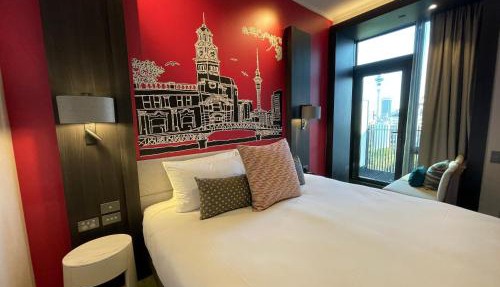 Mercure Auckland Queen Street