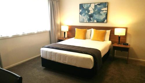 The Victoria Hotel Dunedin