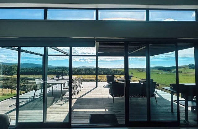 Omakana House, Omakana House - Sunrise Views, Spa & Scenic Deck