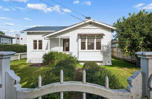 Lime Tree Cottage - Mt Roskill